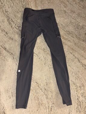 Lululemon Athletica Gray Performance Leggings with Pockets